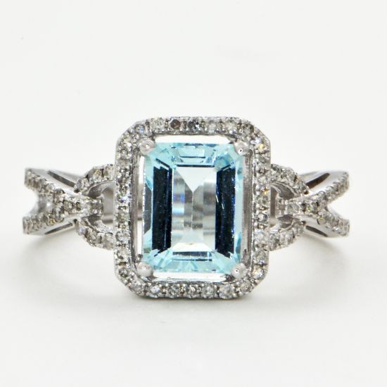 perryssouthpark:  Aquamarine and Diamond Ring 14k white gold ring features one emerald-cut