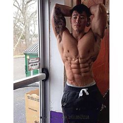 aesthetic8packabsworkoutprogram:  Steven