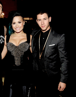 burrowjoe:  Demi Lovato and Nick Jonas backstage at VEVO’s first annual VEVO Certified SuperFanFest in Santa Monica, California - October 8, 2014. 