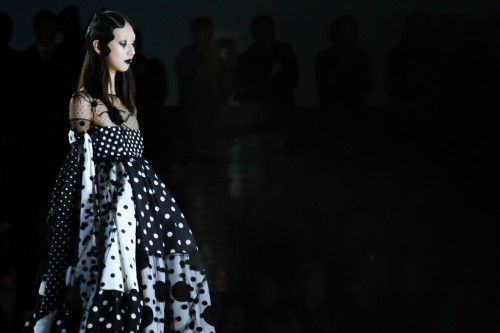 detailingthedetails: The atmosphere at Marc Jacobs fall 2016 show