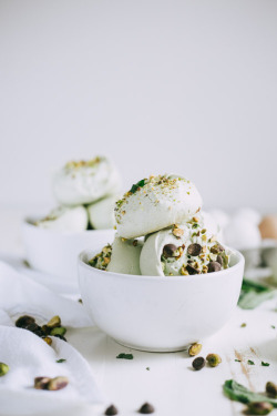 foodffs:  CHOCOLATE CHIP &amp; PISTACHIO MERINGUE COOKIESReally nice recipes. Every hour.Show me what you cooked!