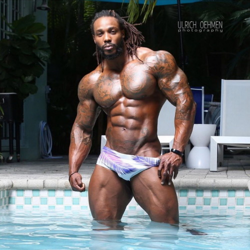 blackmenrule: It’s Ayindei The Artist Can you handle all this chocolate male goodness?Black Men Ru