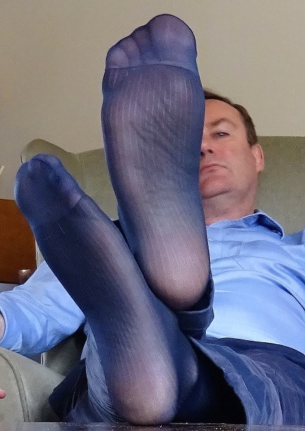 mastersocksub:I was just teasing you with those earlier pics. Now you can really get your face in my