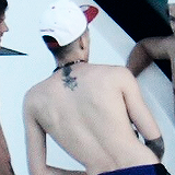 nayzkilam-deactivated20170603:  zayn + his shirtless sexy back 