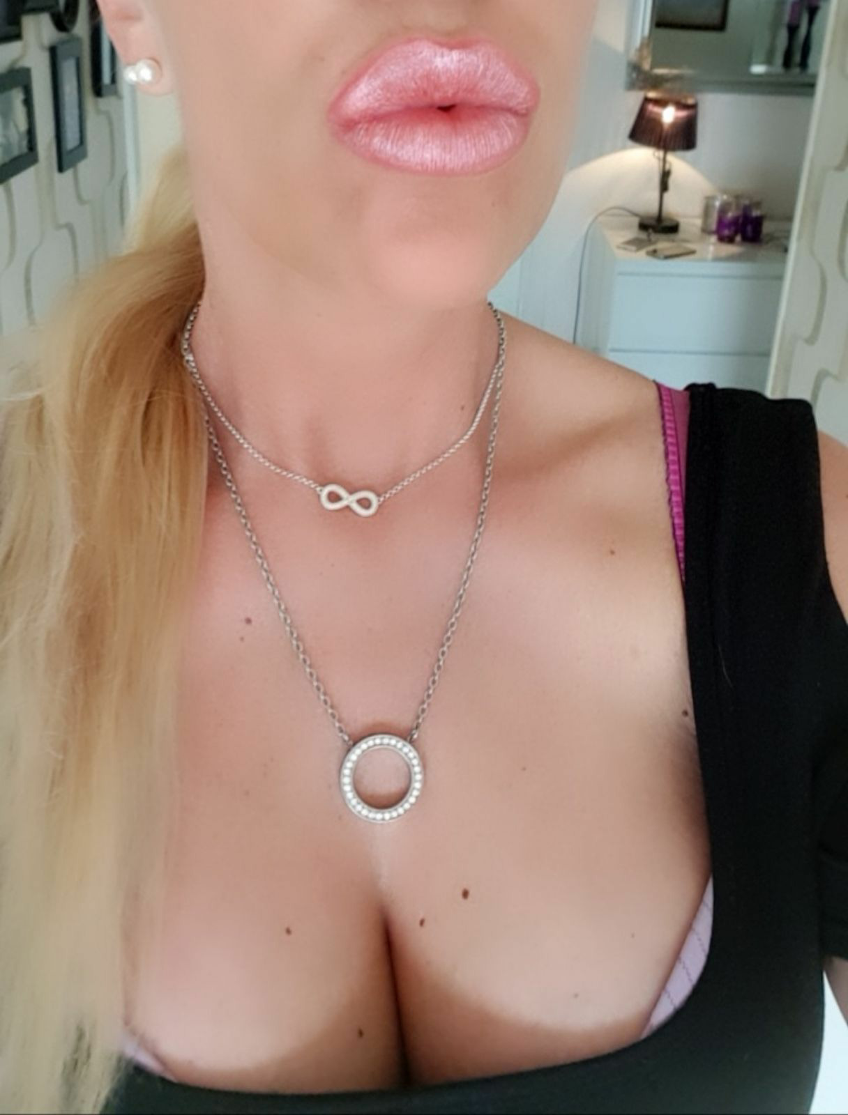 mmpiercing:  Sexy wife here. Just want to wish you a happy horny saturday 😘 Do