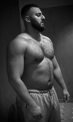 Follow my two hairy men blogs:http://sambrcln.tumblr.comhttp://hairysex.tumblr.com