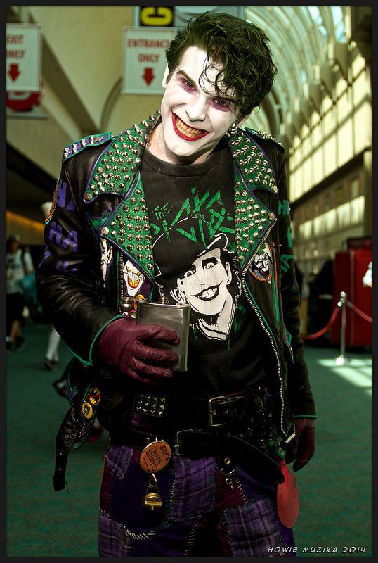cosplaysleepeatplay:  2014 San Diego Comic-Con Cosplay - The Joker, punk version.