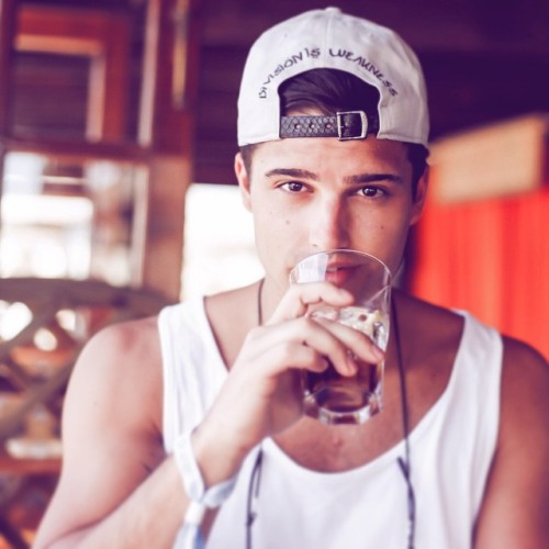 ericsaade-greece:    ericsaadeofficial: I’m ready for music now… #2015 #music   