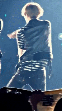A moment of silence for the MAMA era that gave us so many moments.
