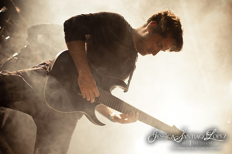 extended-range:  Periphery by Jessica Santiago Lopez http://flic.kr/p/eizxFM
