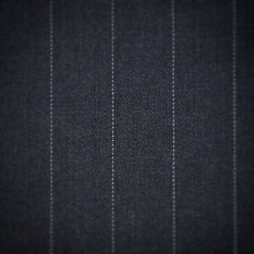 Dark Grey Pinstripe Super 100’s Suiting £19 PER METRE #yorkshirefabric #clearance #suiting #cl