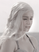 jonsnows: No one ever looked for a girl … It was a prince that was promised, not