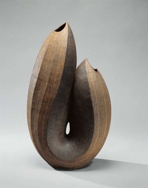 mia-japanese-korean: Brown faceted U-shaped vase with white pin stripes, Usui Kazunari, 20th-21st ce