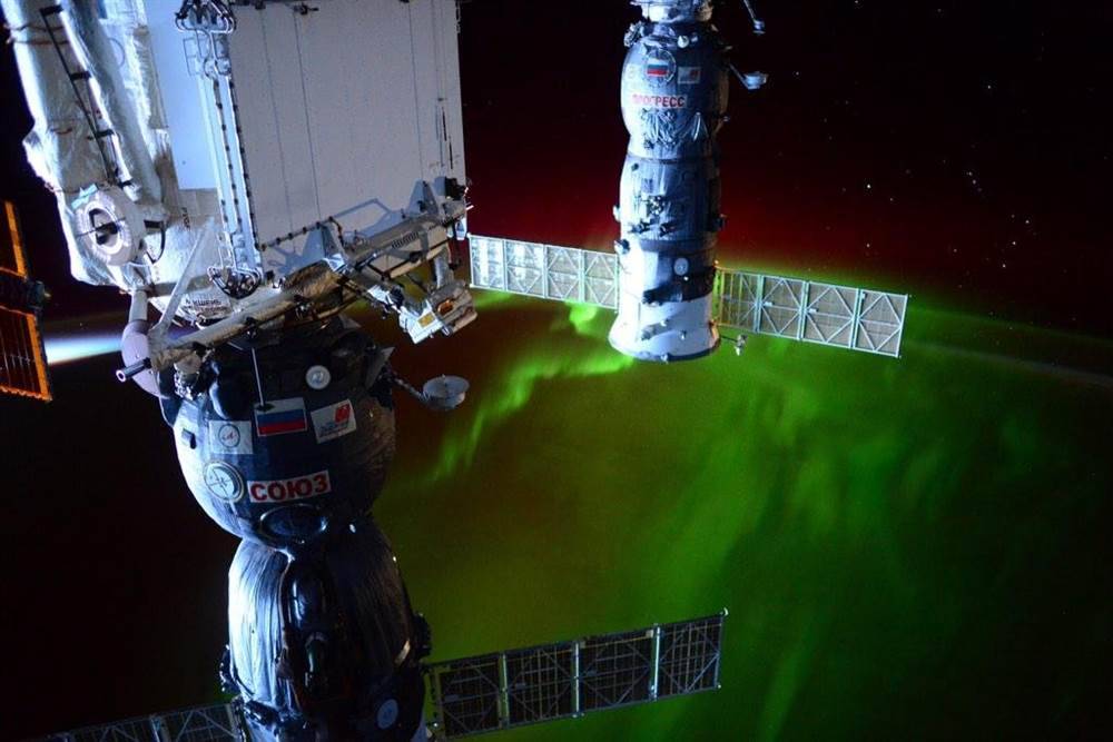 bobbycaputo:  Month in Space: See a Black Sun and a Rocket’s Red GlareGet a look