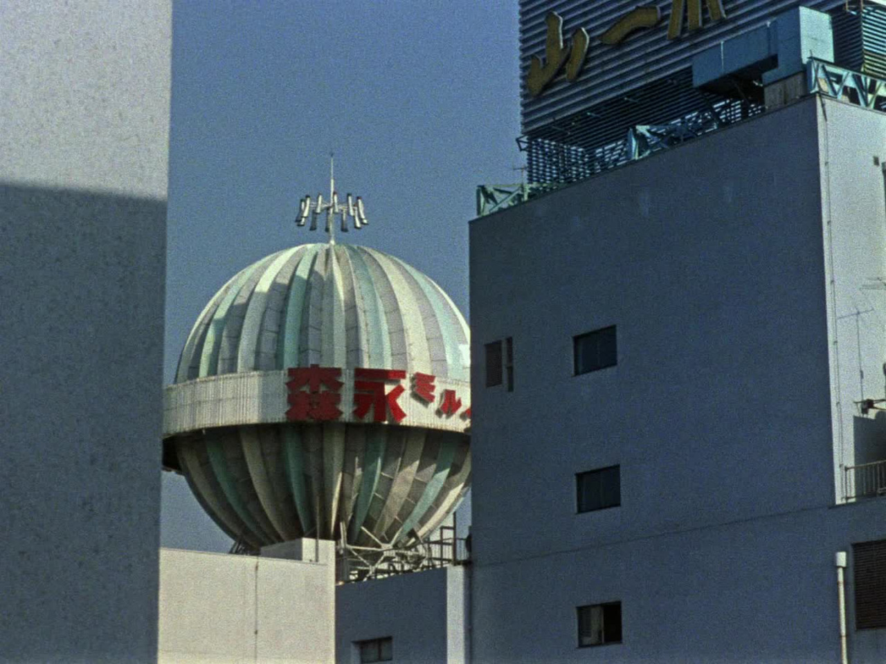 ozu-teapot:  An Autumn Afternoon | Yasujirô Ozu | 1962Pillow shots