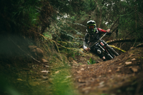 simonmclaine:  Cornering with Ben Chopping