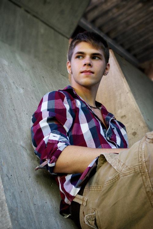 https://sexyboysbeingsexy.tumblr.com/post/118204821409