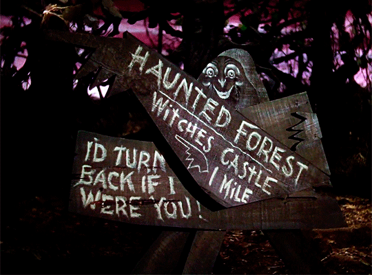 itselizabethbennet: Some place where there isn’t any trouble… Do you suppose
