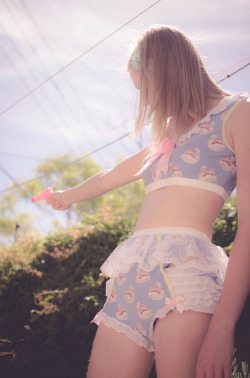 girlymonster:Nana’s home en We Heart It.