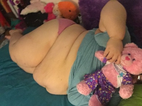 cute-fattie:  butterball  wishlist   porn pictures