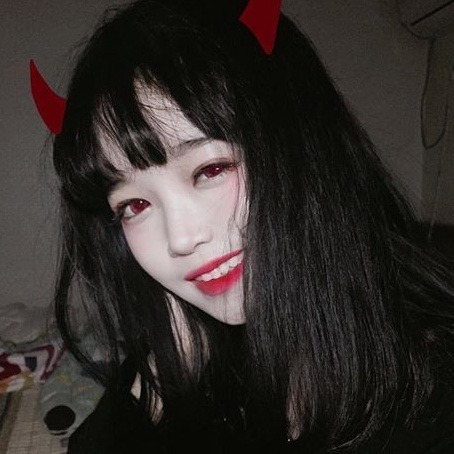 ђ̶๏̶ק̶є̶ : devil’s little girl reblog or fav if you save it