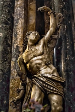 Ganymedesrocks:  Anonymous Saint Sebastian Golden Statue, Verona, Italy - Certainly