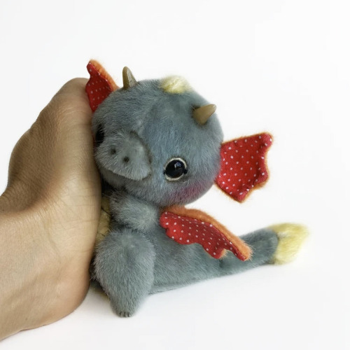 dragonspiritblog:Toy by TSminibears Tetiana ( TSminibears ) is stuffed toy designer from Ukraine. Li