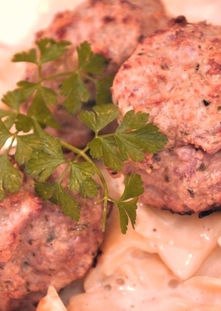 Meat and Poultry - Cheesy Chicken Meatballs
Garlic cream cheese adds great flavor to these zesty chicken meatballs, while ensuring that they’ll be light, moist, and delicious.