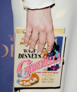 borgiasharpe:  Lily James, clutch detail,