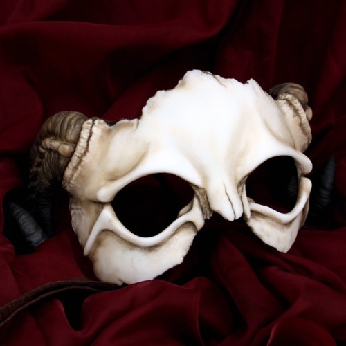 aishavoya:Handmade skull masks, resin cast with leather straps and fabric backings. Available at ais