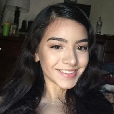 956rgvcollector: 956guru: Alexis O. 19 psja area Hot Anyone ever find her real social media accounts