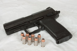 cumsoline:  Heckler and Koch USP45.