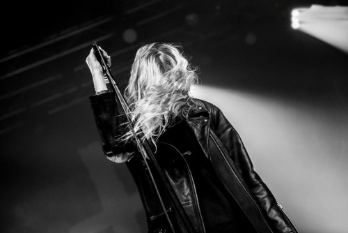 momsen-rock:     The Pretty Reckless performs at The Rapids Theater in Niagara Falls, NY  19.11.2016