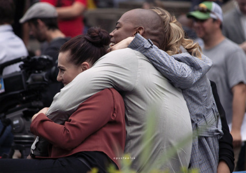 katiemcgrathnews:Katie McGrath, Melissa Benoist, Mehcad Brooks, and Odette Annable film in Vancouver