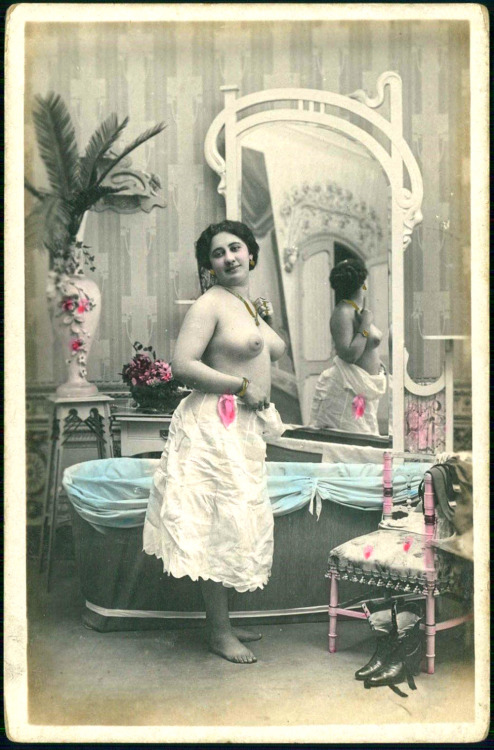 oldalbum:  bathtub (1910s)