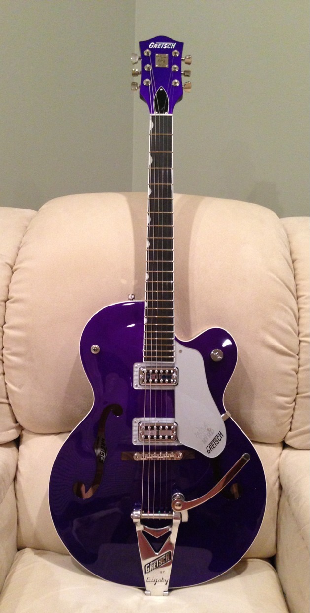 pauly70:  Gretsch Brian Setzer Hot Rod in purple. This is one sweet guitar. 