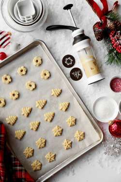 sweetoothgirl:    Holiday Danish Butter Cookies