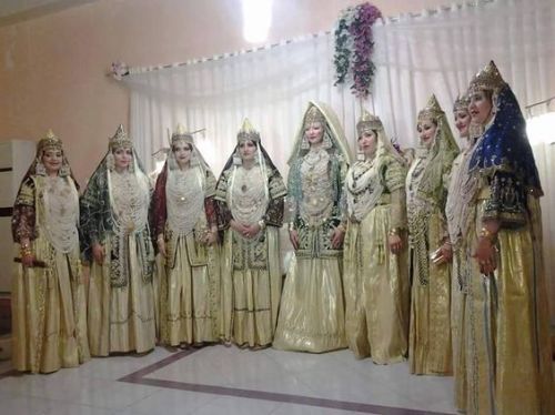 sartorialadventure:  Chedda of Tlemcen  The chedda of Tlemcen is a traditional Algerian dress, more 
