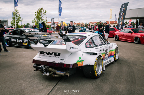 radracerblog:  Porsche 964 RWB