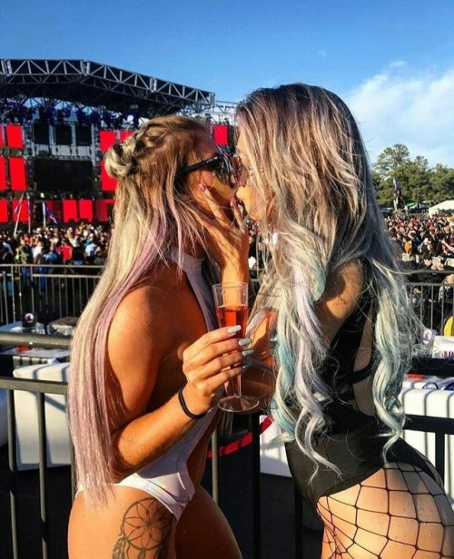 Porn photo Heylesbianlove