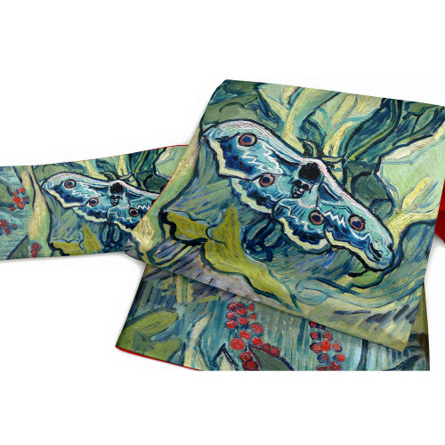 Van Gogh’s “Starry night” and “Great peacock moth”, kimono and obi pri