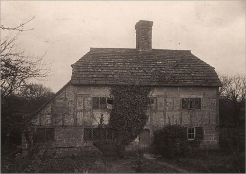 Bolney (West Sussex, 1908).
