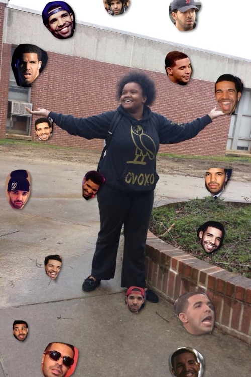 cupcakeluvsmb:  “It’s a little drizzy outside .” Lololol