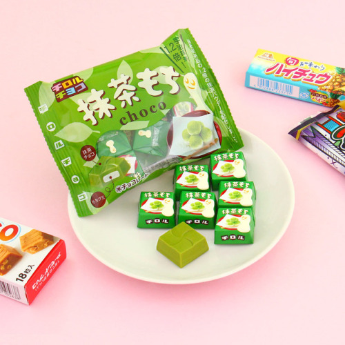 September box included Chocolate & Green Tea Mochi candies by Tirol. Inside the chocolatey shell