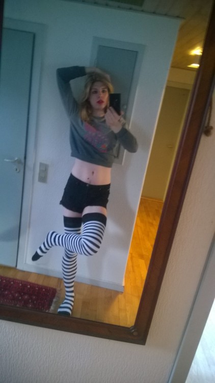 swordmaiden:  Hi ! My first post, yay. I was trying out some outfits for New Years and some Winter Clothing, then some of it came off :P