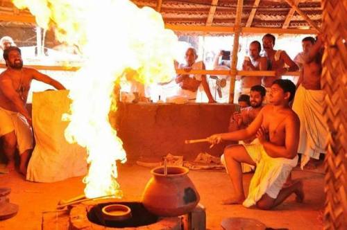 Porn arjuna-vallabha:Vedic fire sacrifice, Kerala photos