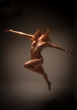 nicenudephotos:  Jump by DanielMejia from http://ift.tt/1mOj0fa