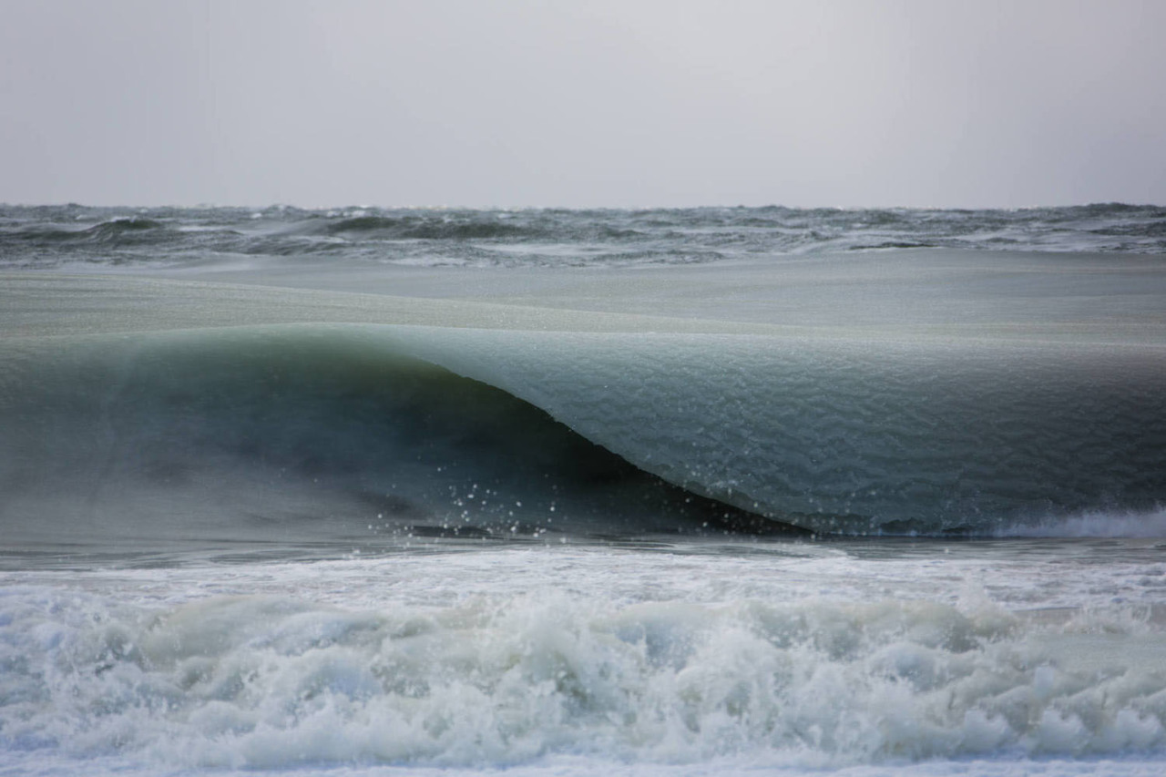 softwaring:Ice slush waves of Nantucket, the temperatures have been so cold lately
