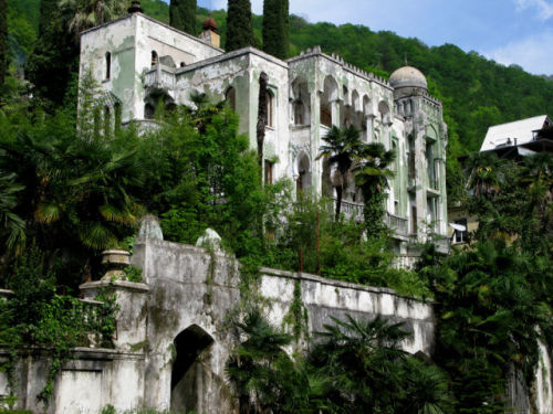 biolumo:  From Gagra, an abandoned resort town on the Black Sea (first photo by Temptator)