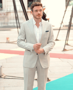 Richard Madden attends the Royal Academy of Arts Summer Exhibition on June 3, 2015 in London, Englan